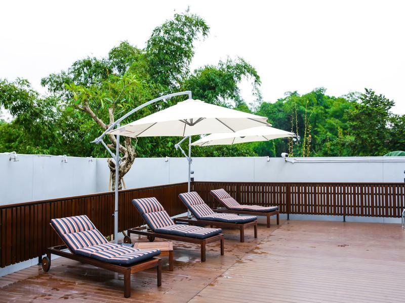 Gtv Hotel Cikarang Exterior photo