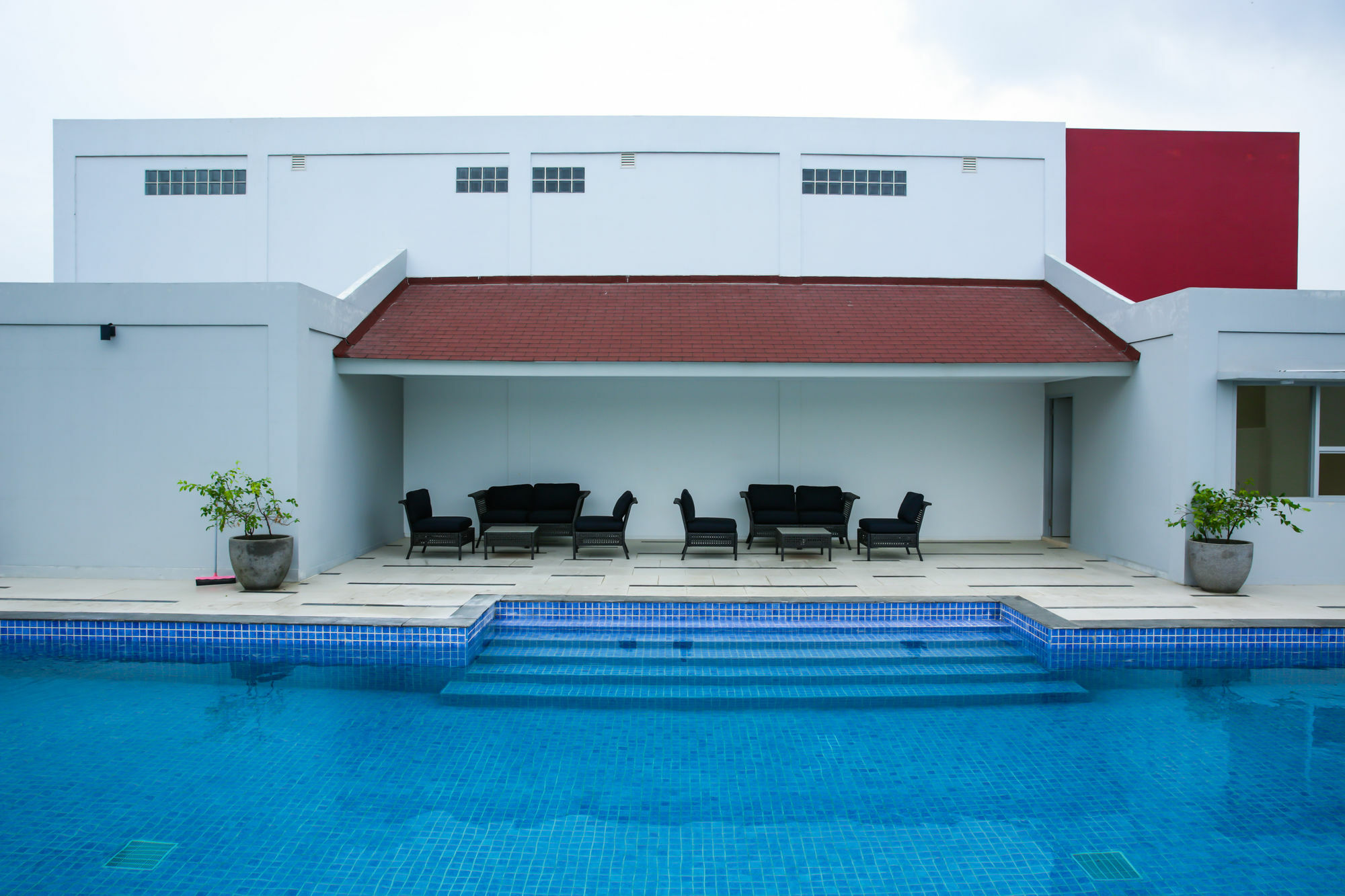 Gtv Hotel Cikarang Exterior photo